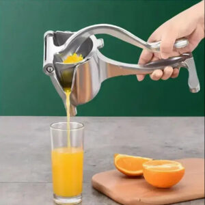 Fonvo portable manual hand juicer with quiet operation, detachable head for easy cleaning, and sturdy food grade material